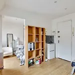 Studio For 2 People *Privileged Location*